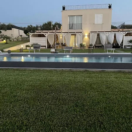 Triona Con Piscina Apartment Marzamemi