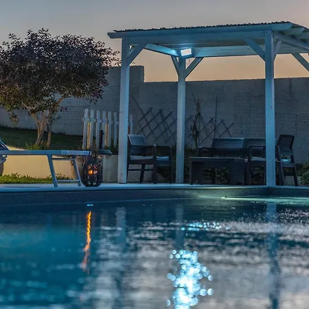 Triona Con Piscina * Marzamemi