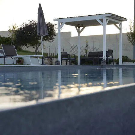 Triona Con Piscina * Marzamemi