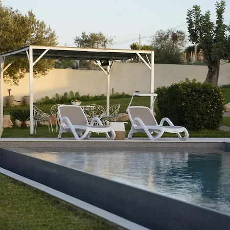 Triona Noto Con Piscina
