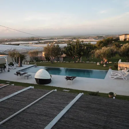 Apartment Triona Noto Con Piscina